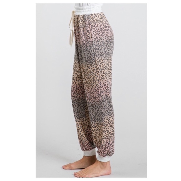 🤎LAST1️⃣🤎Adorable Trendy Leopard Ombré Comfy Jogger Style Pants - Picture 3 of 8